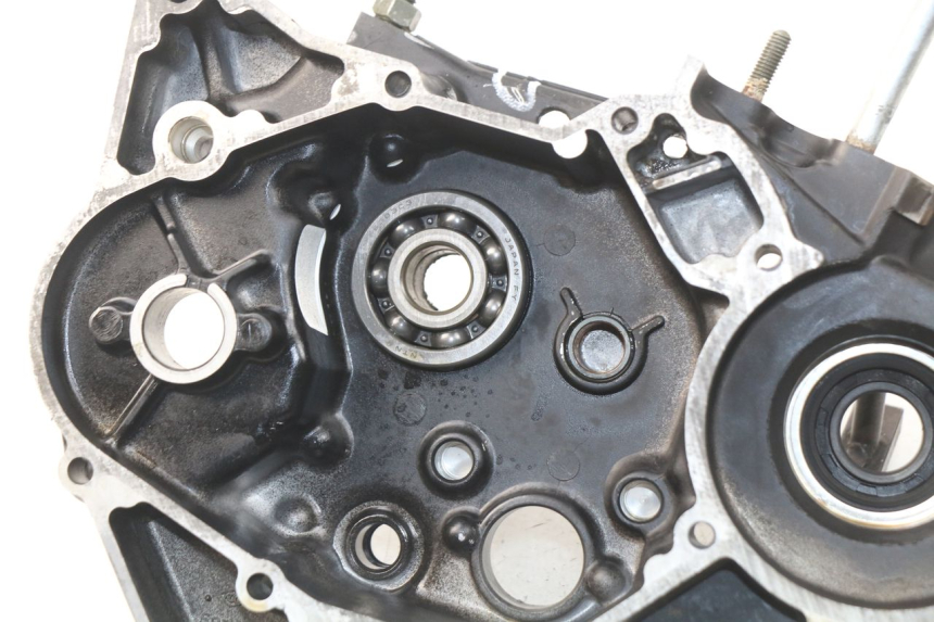 photo de LEFT ENGINE CRANKCASE SUZUKI JR 80 (2001 - 2006) - Alternative perspective