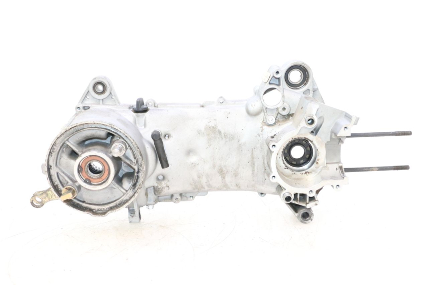 photo de LEFT ENGINE CRANKCASE RIDE JUMP 2T 50 (2012 - 2017) - Distinctive features