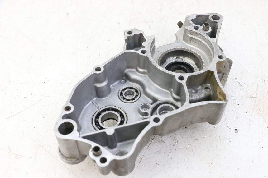photo de LEFT ENGINE CRANKCASE KAWASAKI KX 65 (2000 - 2019) - Used quality zoom