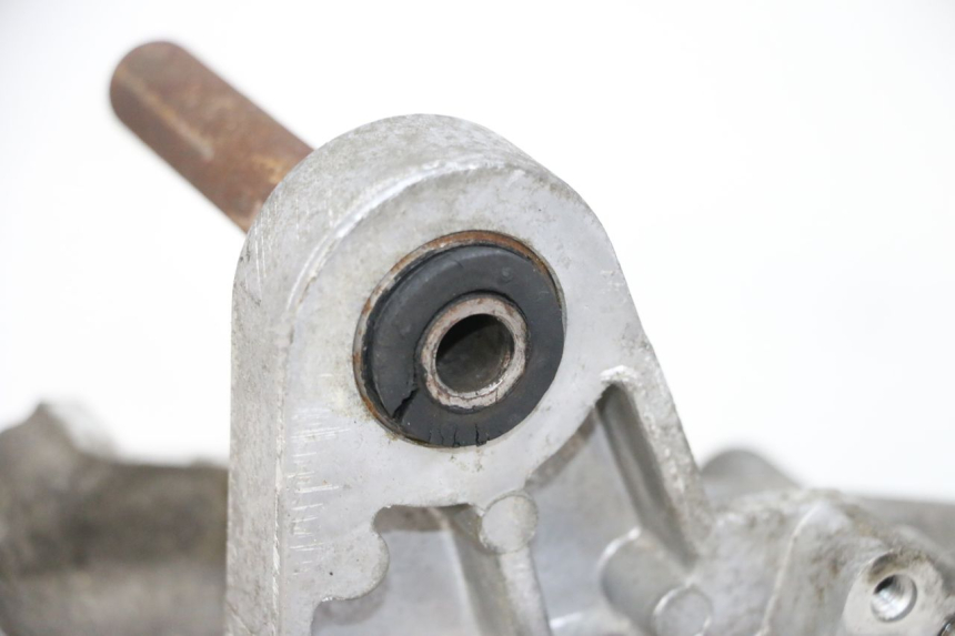 photo de LEFT ENGINE CRANKCASE PEUGEOT KISBEE 2T 50 (2010 - 2017) - High-resolution close-up