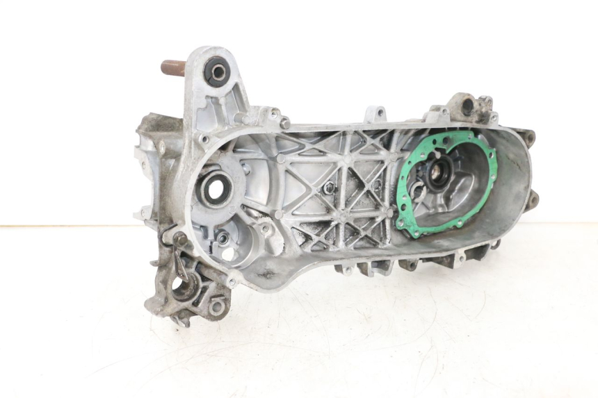 photo de LEFT ENGINE CRANKCASE PEUGEOT KISBEE 2T 50 (2010 - 2017) - Supplementary product photo