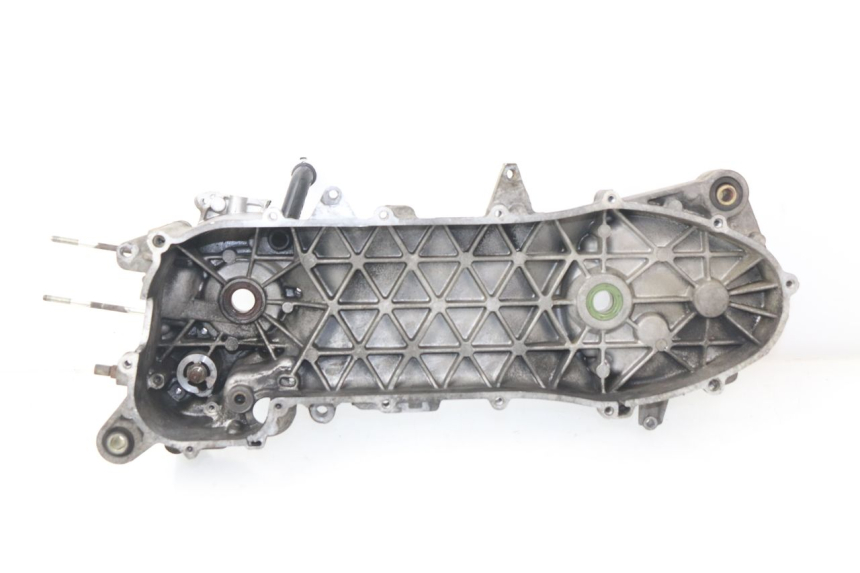 photo de LEFT ENGINE CRANKCASE PIAGGIO LIBERTY 2T 50 (2009 - 2013) - Main view