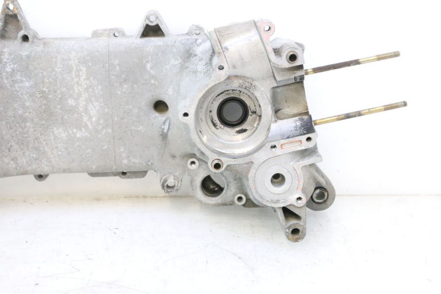 photo de LEFT ENGINE CRANKCASE PIAGGIO LIBERTY 50 (1998 - 2003) - Supplementary product photo