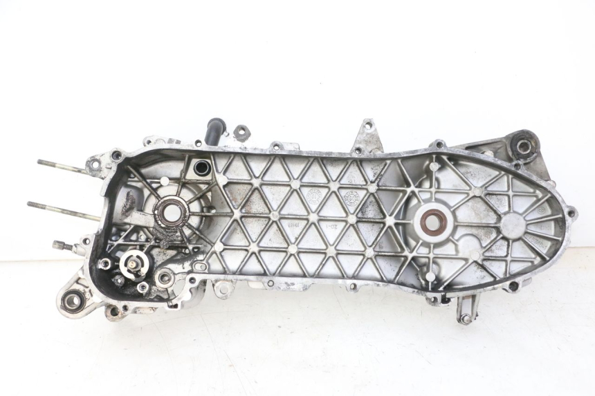 photo de LEFT ENGINE CRANKCASE PIAGGIO NEW TYPHOON 50 (2010 - 2017) - Main view