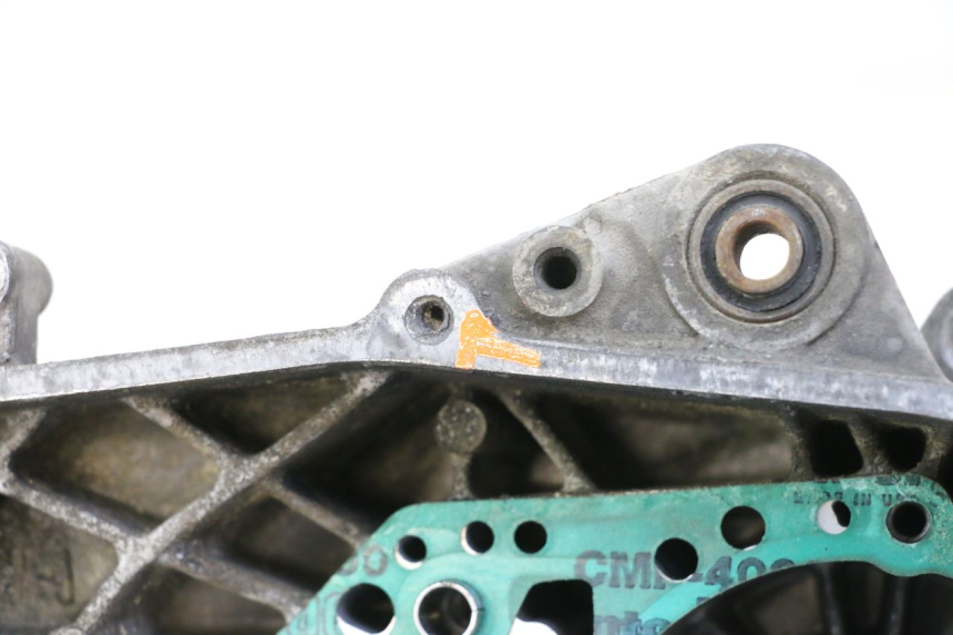 photo de LEFT ENGINE COVER PEUGEOT TKR TREKKER FURIOUS 50 (2005 - 2014) - Component zoom