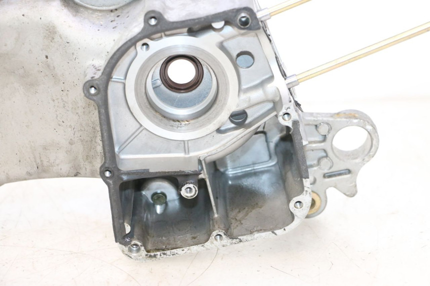 photo de LEFT ENGINE CRANKCASE LAZIO RENO 50 (2016 - 2021) - Surface and material condition