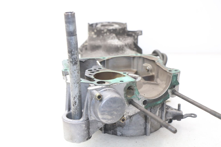photo de LEFT ENGINE CRANKCASE APRILIA SCARABEO GT 125 (1999 - 2007) - Surface and material condition