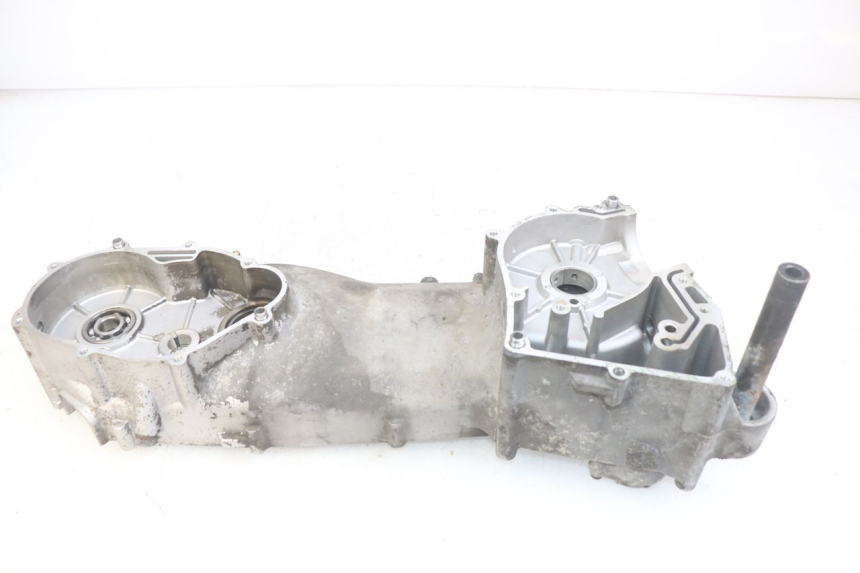 photo de LEFT ENGINE CASE APRILIA SCARABEO LIGHT 125 (2007 - 2011) - Product overview