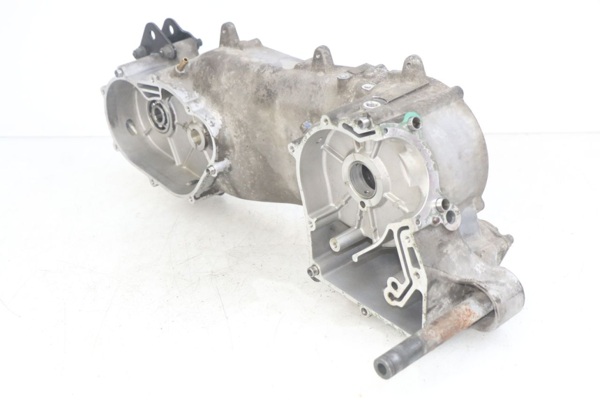 photo de LEFT ENGINE CASE APRILIA SCARABEO LIGHT 125 (2007 - 2011) - Markings and original references