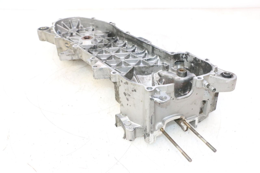 photo de LEFT ENGINE CRANKCASE APRILIA SR 2T 50 (2012 - 2017) - High-resolution close-up