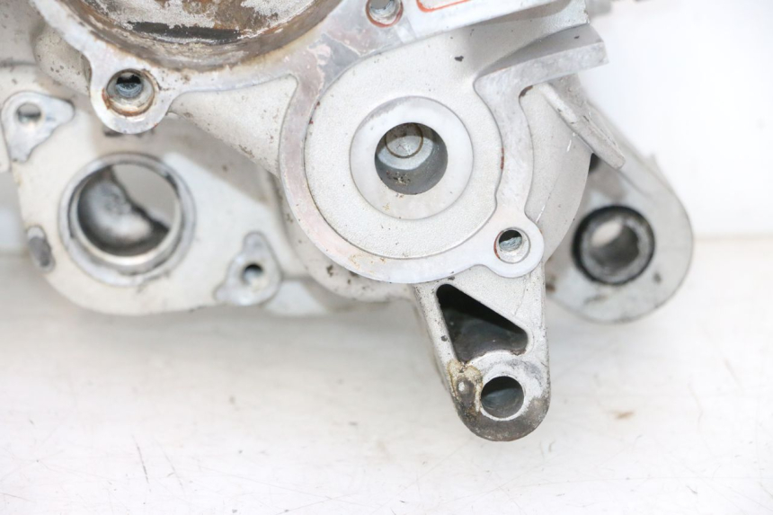 photo de LEFT ENGINE CRANKCASE APRILIA SR 2T 50 (2012 - 2017) - Surface and material condition