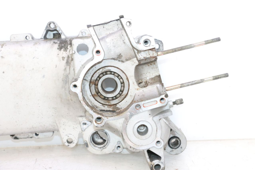 photo de LEFT ENGINE CRANKCASE APRILIA SR 2T 50 (2012 - 2017) - Checked used part