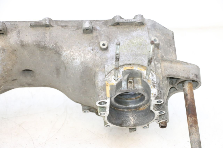 photo de LEFT ENGINE CRANKCASE MBK STUNT NAKED 50 (2004 - 2018) - Spare part profile view