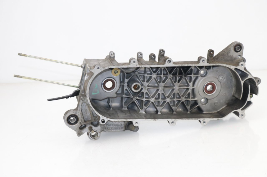 photo de LEFT ENGINE CRANKCASE SYM FIDDLE 2 50 (2008 - 2013) - Main view