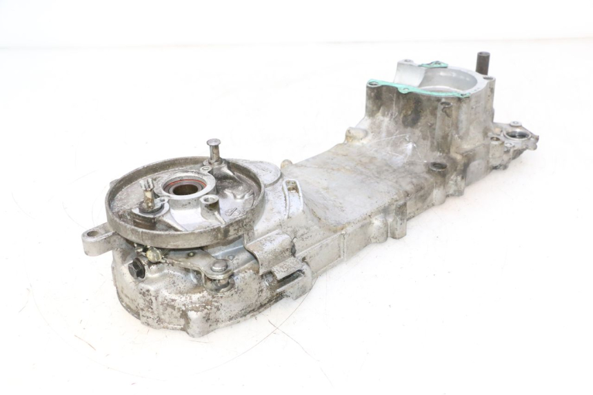 photo de LEFT ENGINE CRANKCASE PEUGEOT TREKKER 50 (1995 - 2004) - Component detail