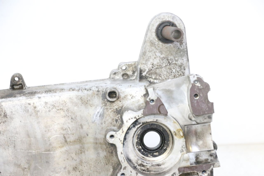 photo de LEFT ENGINE CRANKCASE PEUGEOT VIVACITY NEW 2T 50 (2008 - 2017) - Fixing points details