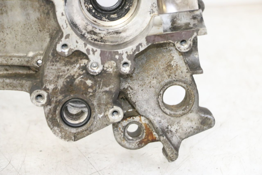 photo de LEFT ENGINE CRANKCASE PEUGEOT VIVACITY NEW 2T 50 (2008 - 2017) - Surface and material condition