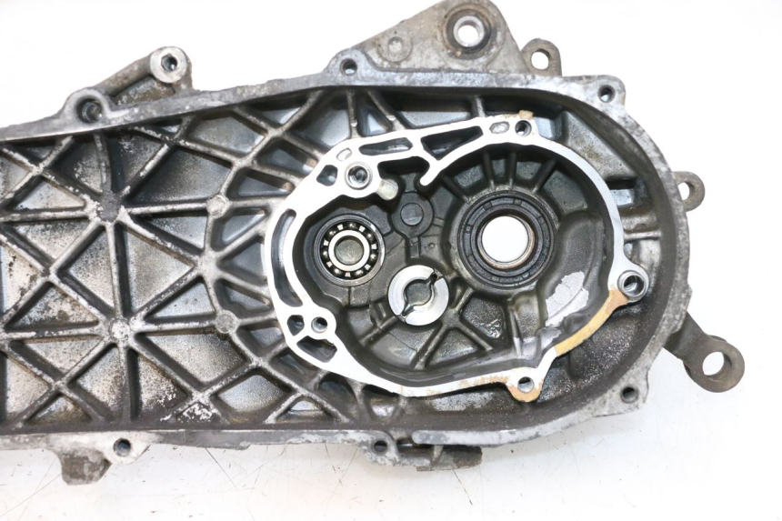 photo de LEFT ENGINE CRANKCASE PEUGEOT VIVACITY 50 (1998 - 2003) - Component zoom