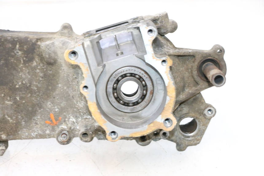 photo de LEFT ENGINE CRANKCASE PEUGEOT VIVACITY 50 (1998 - 2003) - Fixing points details