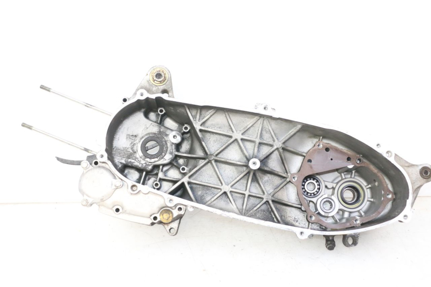 photo de LEFT ENGINE CRANKCASE YAMAHA X-CITY XCITY 125 (2007 - 2013) - Fixing points details