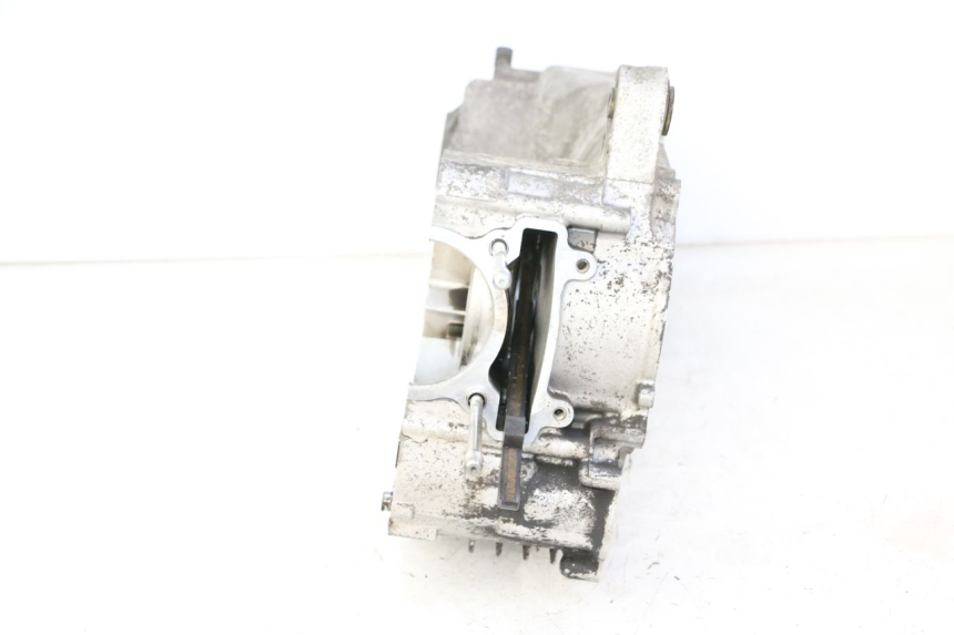 photo de LEFT ENGINE CRANKCASE YAMAHA X-CITY XCITY 125 (2007 - 2013) - Markings and original references