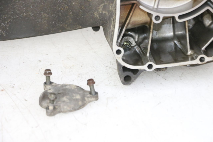 photo de LEFT ENGINE CRANKCASE YAMAHA XMAX X-MAX 125 (2006 - 2009) - Component zoom