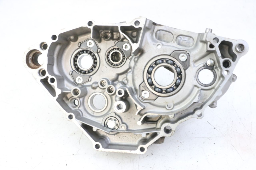 photo de LEFT ENGINE CRANKCASE YAMAHA YZ-F YZF 250 (2007 - 2013) - Component detail