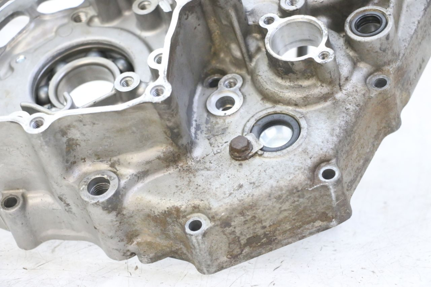 photo de LEFT ENGINE CRANKCASE YAMAHA YZ-F YZF 250 (2007 - 2013) - Product overview