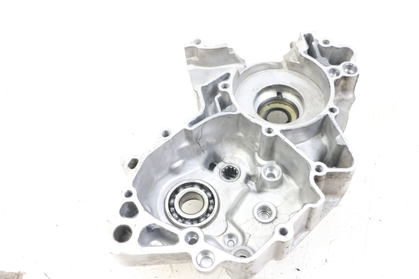 photo de LEFT ENGINE CRANKCASE YAMAHA YZ 85 (2002 - 2018) - Zoom on usage condition