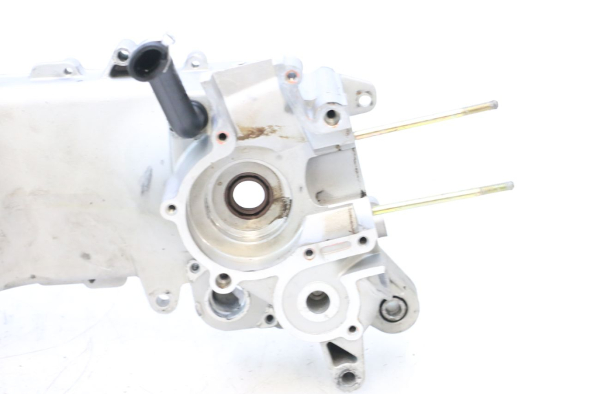 photo de LEFT ENGINE CRANKCASE PIAGGIO ZIP 2T 50 (2009 - 2019) - Product overview