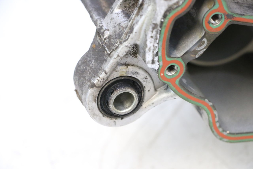 photo de LEFT ENGINE CRANKCASE PIAGGIO ZIP 4T 50 (2018 - 2020) - Zoom on usage condition