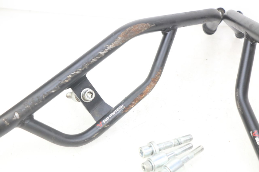 photo de ENGINE CYLINDER HEAD COVER HONDA CB R 1000 (2018 - 2023) - Main view