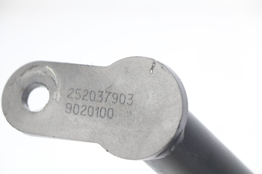 photo de ENGINE CYLINDER HEAD COVER HONDA CB R 1000 (2018 - 2023) - Product overview