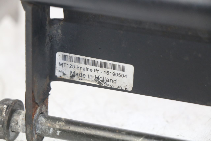 photo de ENGINE CYLINDER HEAD COVER YAMAHA MT ABS 125 (2014 - 2018) - Product overview