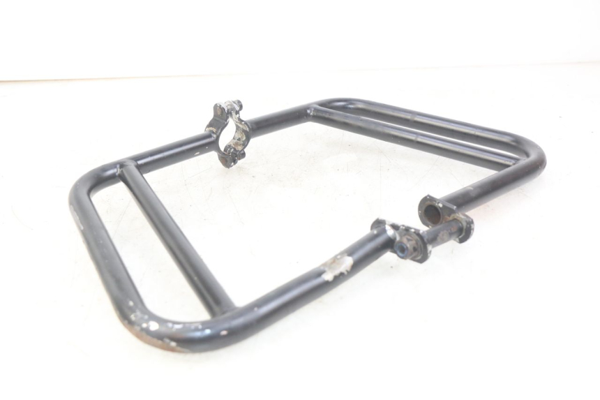 photo de CYLINDER CRASH PROTECTOR YAMAHA SR 125 (1982 - 2003) - Fixing points details