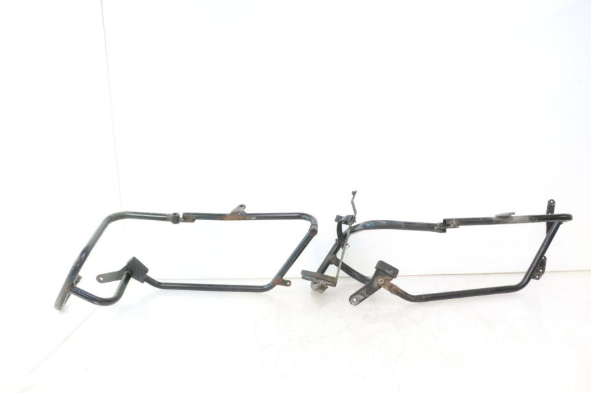 photo de CYLINDER CRASH PROTECTOR YAMAHA TDM ABS 900 (2002 - 2014) - High-resolution close-up