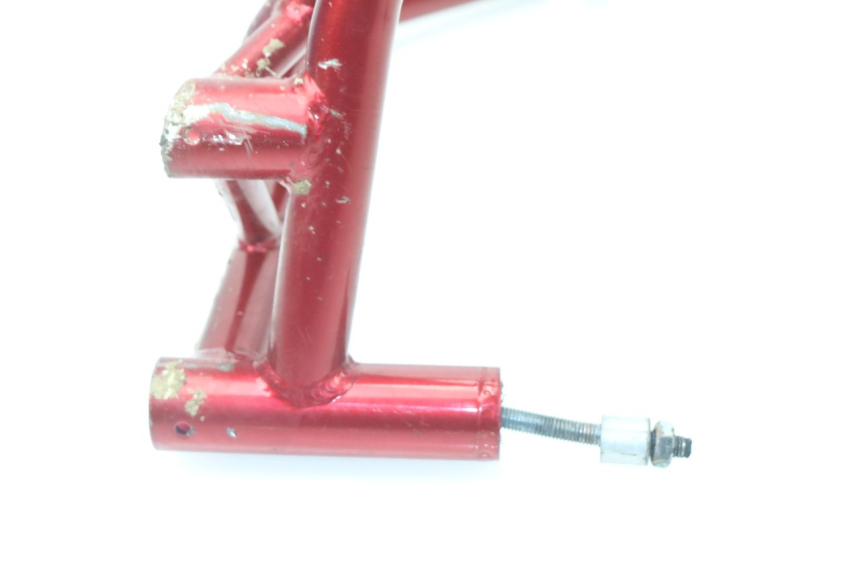 photo de CYLINDER CRASH PROTECTOR KAWASAKI ZX-6R ZX6R 636 (2003 - 2004) - Technical close-up