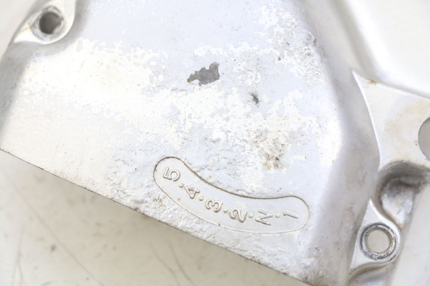 photo de SPROCKET COVER HONDA CM 125 (1983 - 2003) - Fixing points details