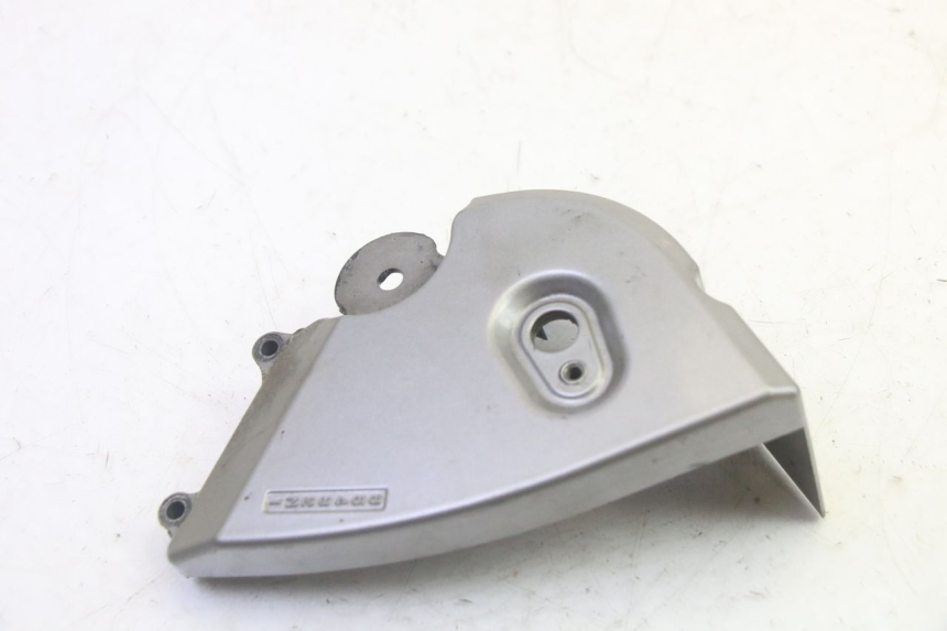 photo de SPROCKET COVER SUZUKI DL V STROM 1000 (2002 - 2007) - Technical close-up
