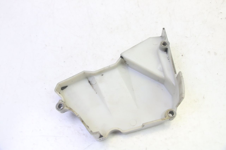 photo de SPROCKET COVER YAMAHA FZ6 N FAZER 600 (2004 - 2006) - Alternative perspective