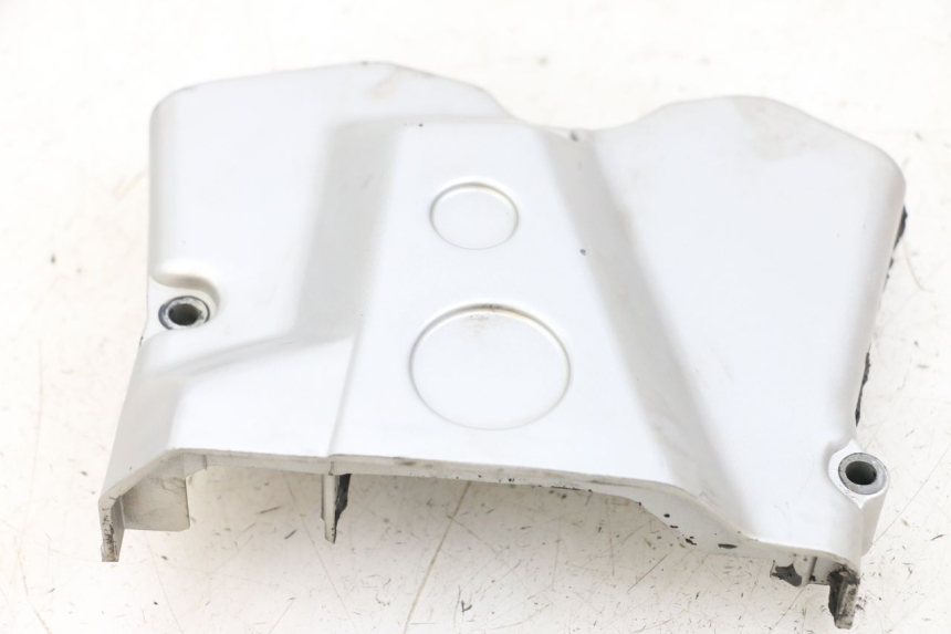 photo de SPROCKET COVER HYOSUNG GF 125 (2001 - 2005) - Zoom on usage condition