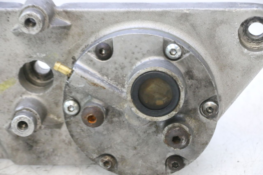 photo de SPROCKET COVER GILERA GP 800 (2007 - 2013) - Component detail