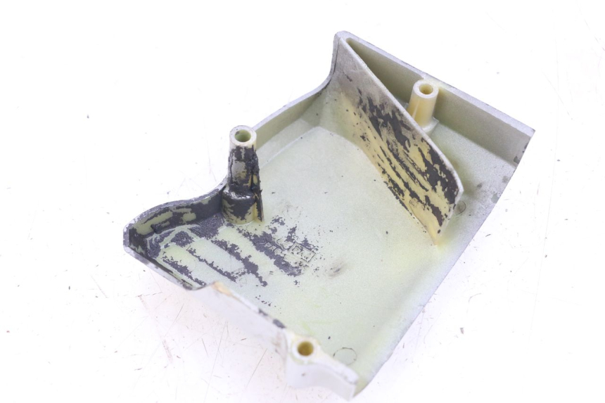 photo de SPROCKET COVER SUZUKI GZ MARAUDER 125 (1998 - 2004) - Zoom on usage condition