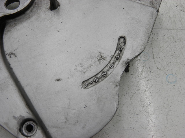 photo de SPROCKET COVER HONDA CB SEVEN FITTY 750 (1992 - 2003) - Alternative perspective