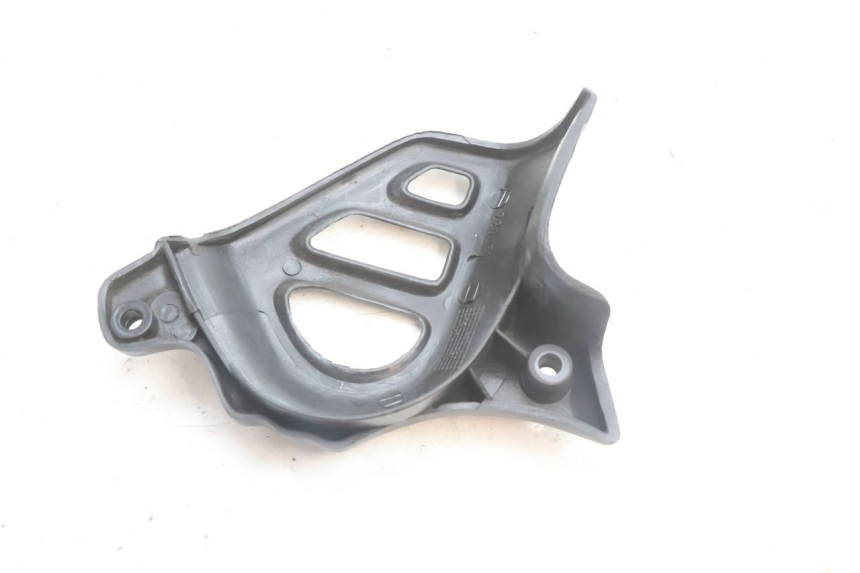 photo de SPROCKET COVER RIEJU MRT PRO SUPERMOTARD 50 (2007 - 2018) - Technical close-up