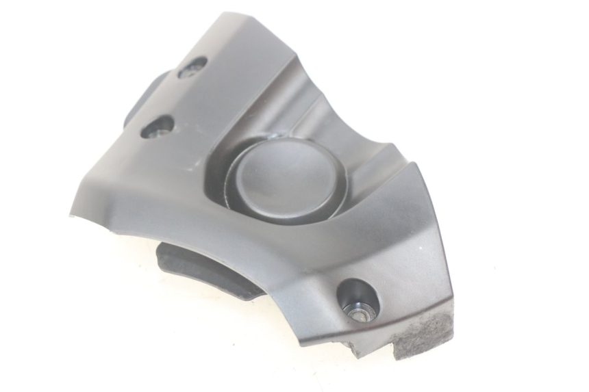 photo de SPROCKET COVER YAMAHA MT-07 MT07 ABS 700 (2014 - 2017) - Zoom on usage condition