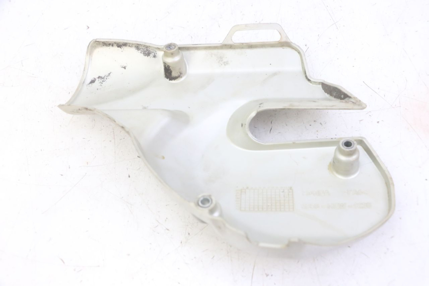 photo de SPROCKET COVER HONDA NTV DEAUVILLE ABS 700 (2007 - 2016) - Zoom on usage condition