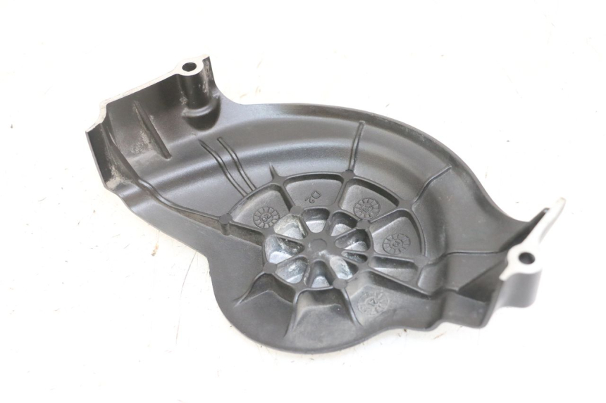 photo de SPROCKET COVER ROYAL ENFIELD HYMALAYAN 410 (2016 - 2023) - Zoom on usage condition