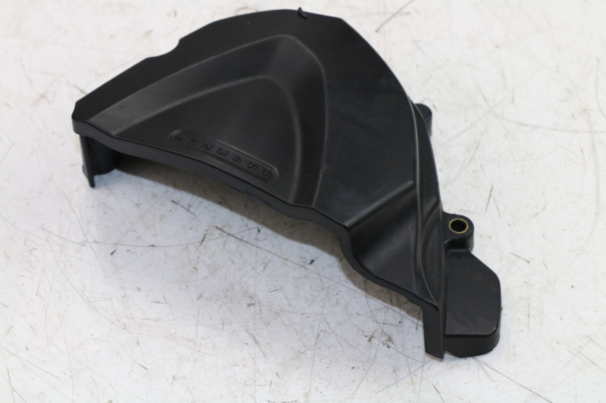 photo de SPROCKET COVER TRIUMPH STREET TRIPLE 675 (2007 - 2012) - Surface and material condition
