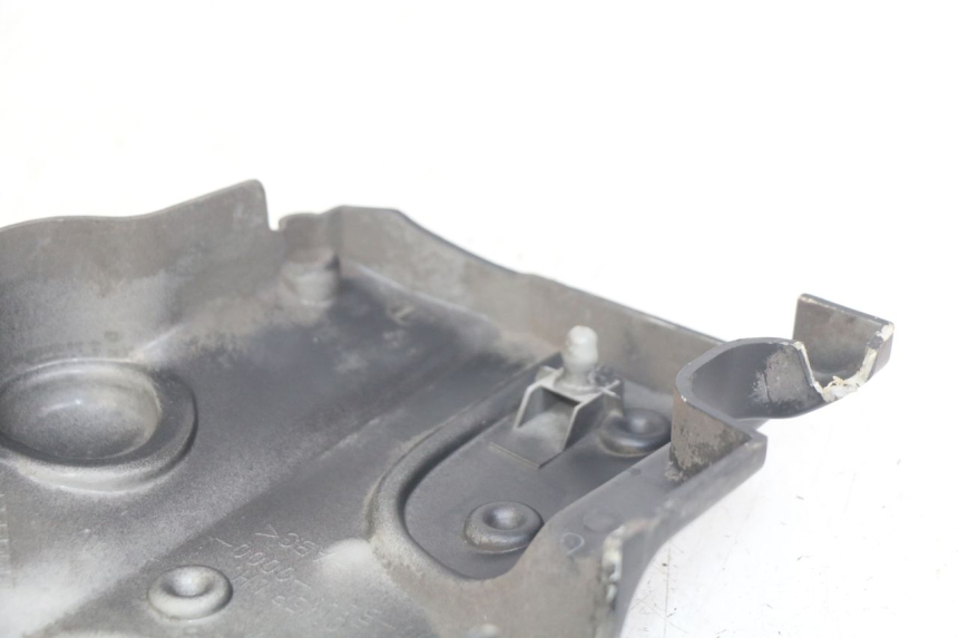 photo de SPROCKET COVER DAELIM VL DAYSTAR 125 (2000 - 2011) - Component detail